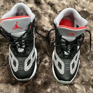 Air Jordan low 11  retro  US MEN size 10